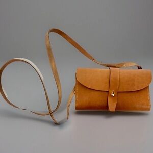Urban Southern Leather Crossbody Wallet